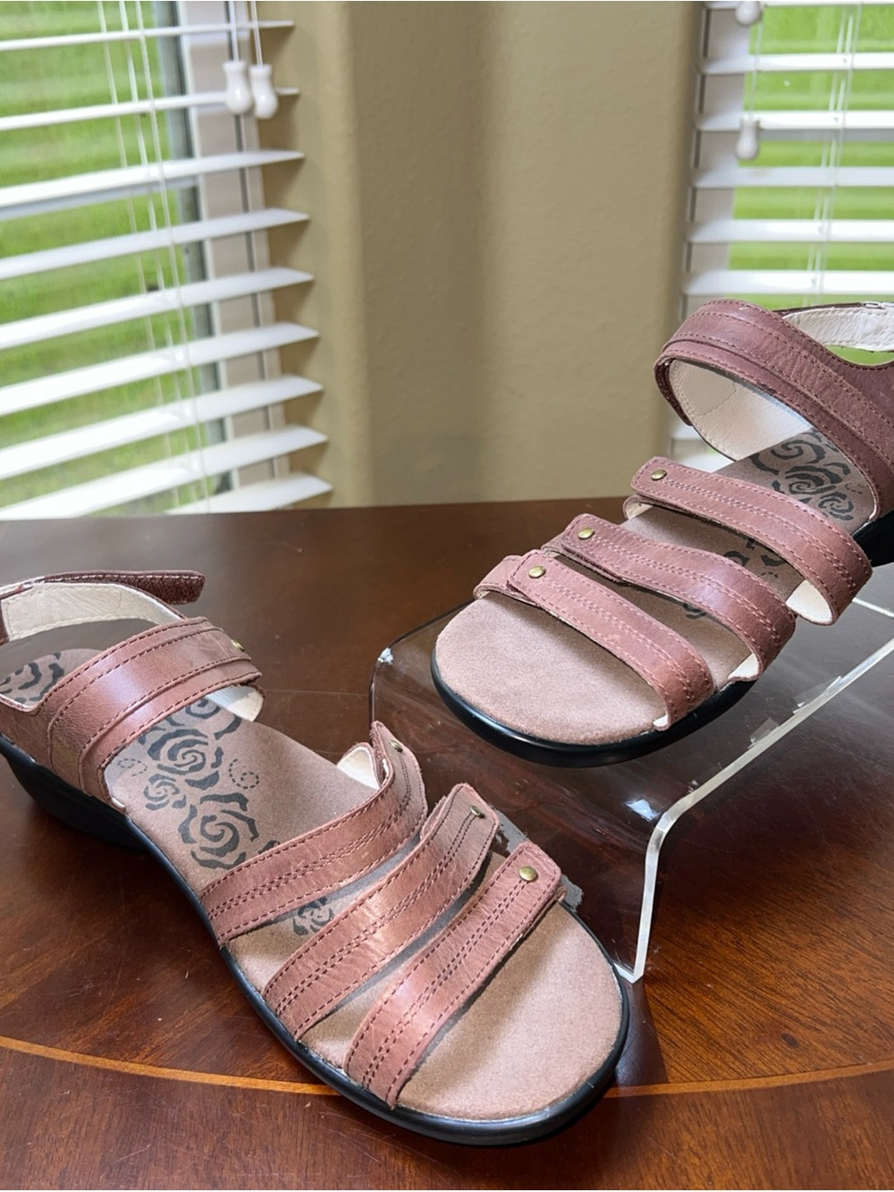 Propet Women Aurora Wedge Sandal Sz 9.5W(D) Brown Hook and Loop Straps Comfort - Picture 12 of 13